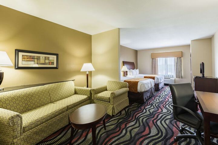 Room 33 of 42