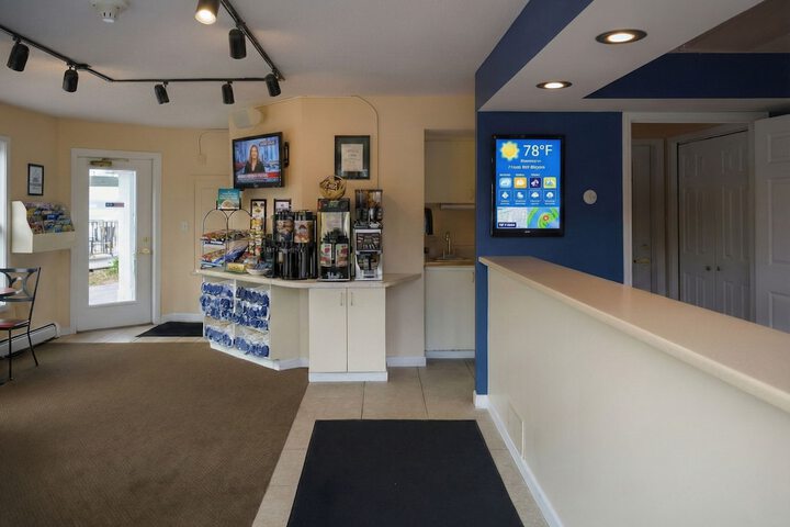 Pointes North Beachfront Hotel – 2 Person Spa Tub Studios