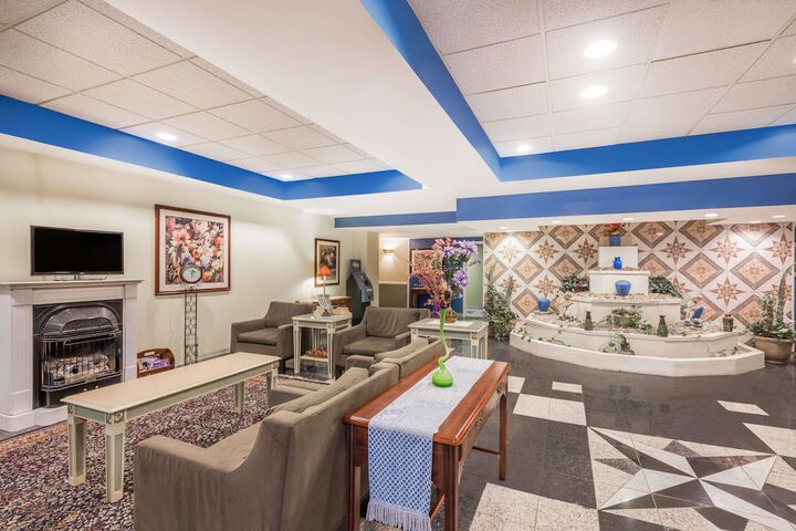 Aderi Hotel Niantic
