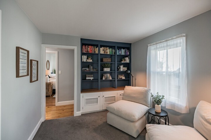 sweet Serenity" Stay 10 Minutes From Hershey 3 Bedroom Home by RedAwning