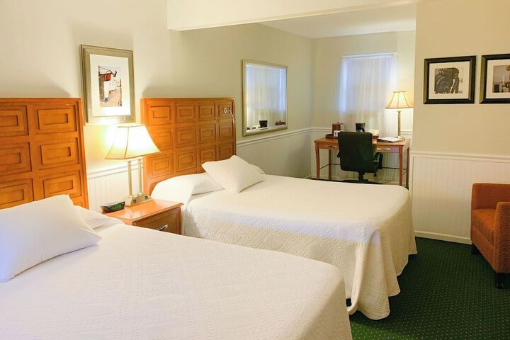 Cedar Crest Inn