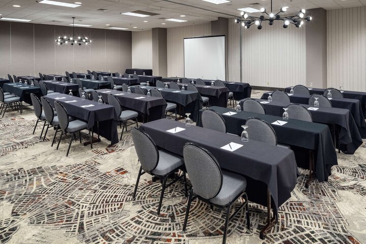 Embassy Suites by Hilton Orlando North
