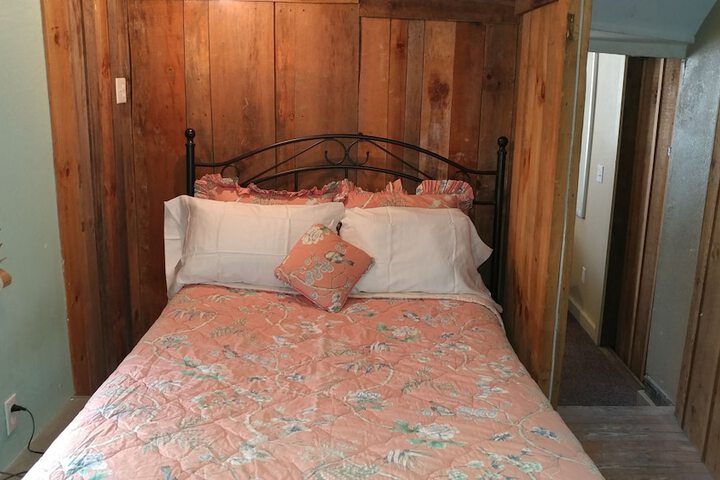 Arrowmont Stables & Cabins