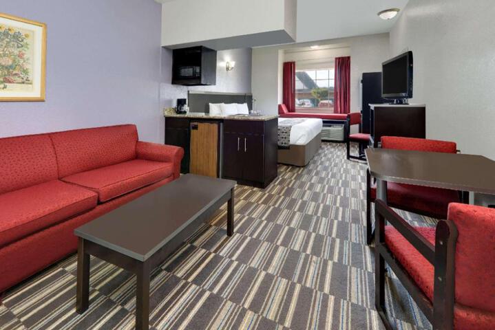 Microtel Inn & Suites by Wyndham Oklahoma City Airport