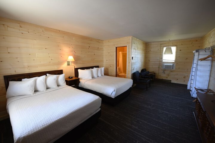 Room 2 of 17