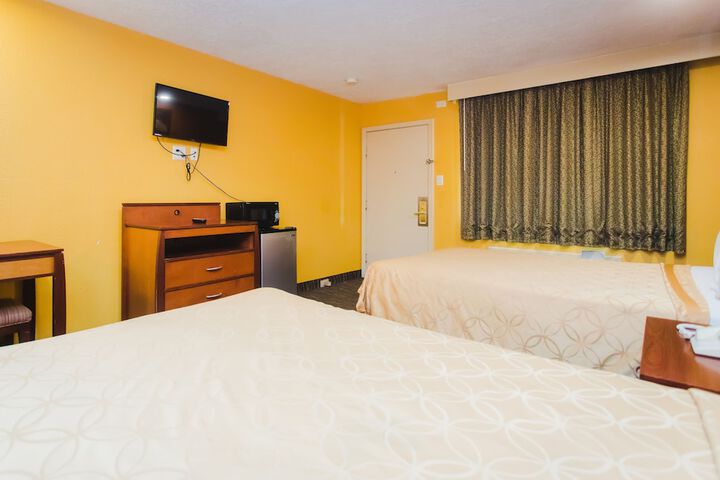 Room 35 of 39