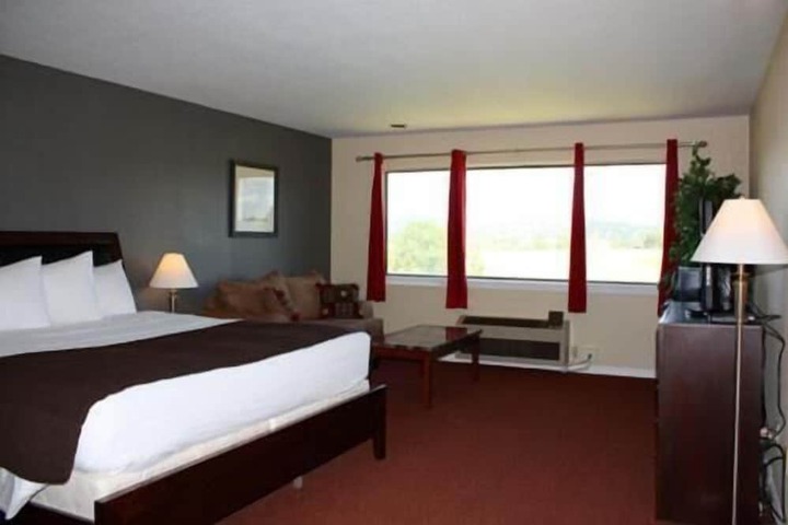 Room 8 of 20