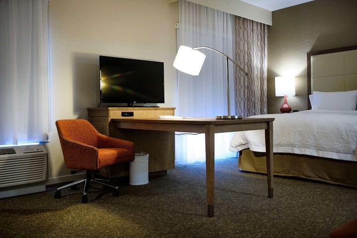 Room 52 of 84