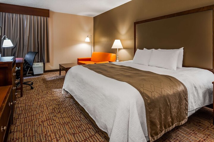 Best Western Plus Wichita West Airport Inn