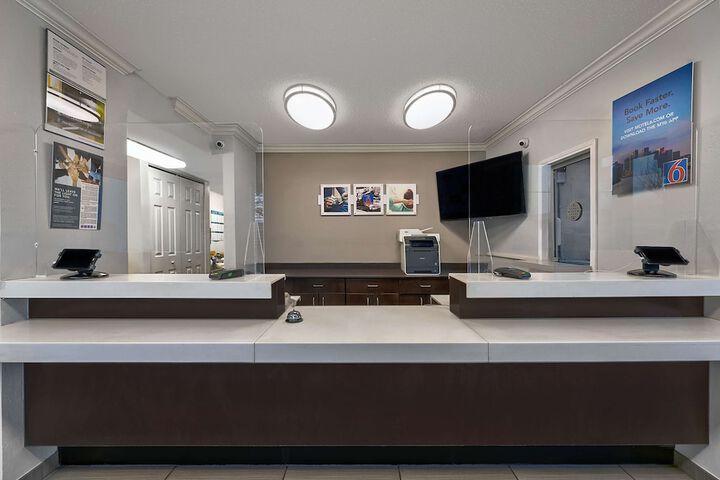 Hotel Interior 11 of 28