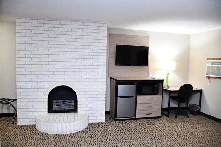 Baymont Inn & Suites by Wyndham Platteville