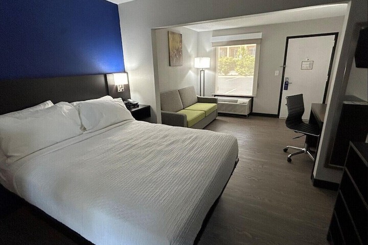 SureStay Studio by Best Western Rowland