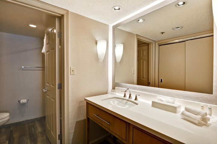 Homewood Suites by Hilton Windsor Locks Hartford