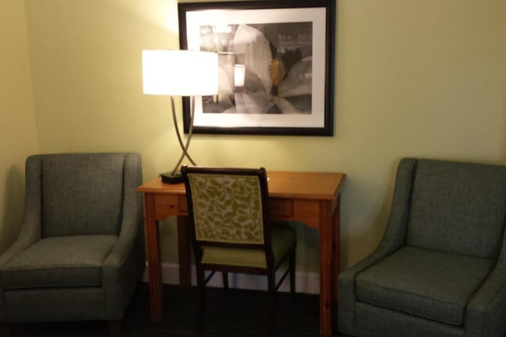 Room 20 of 28
