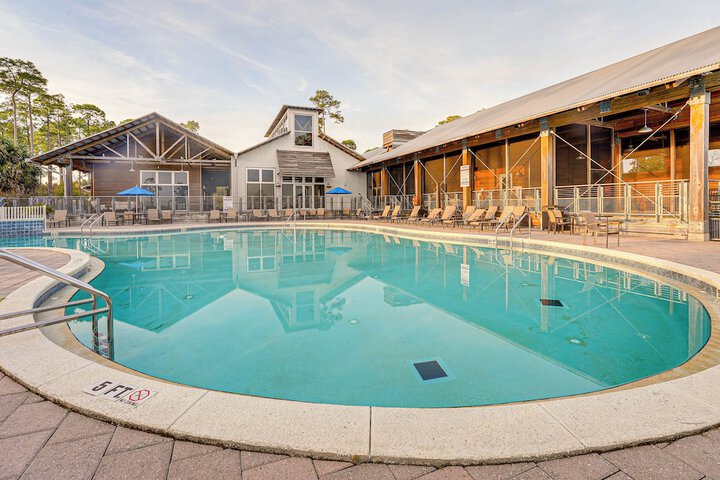 Near State Parks: Carrabelle Home w / Beach Access!