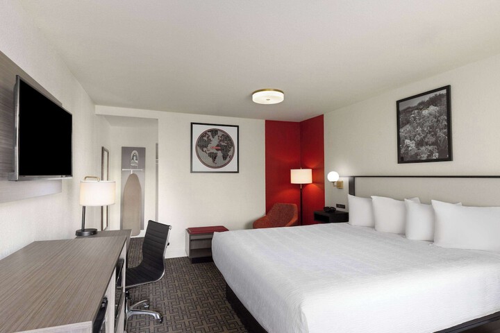 Ramada by Wyndham Elko Hotel at Stockmens Casino