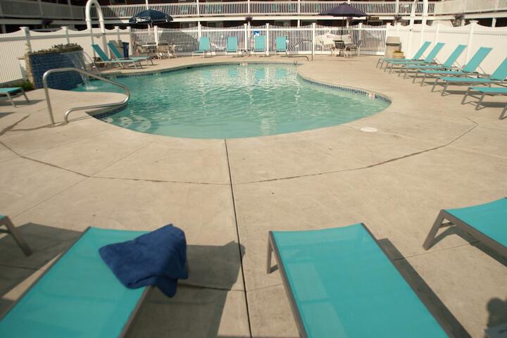 Sands by the Sea Motel
