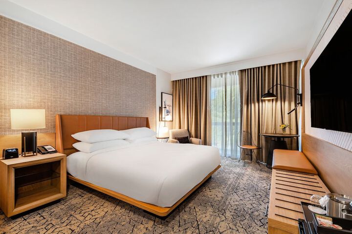 Room 21 of 46