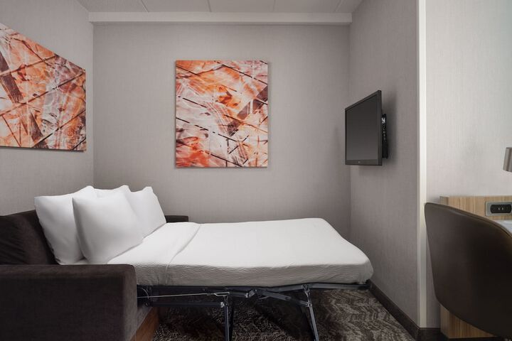 Room 13 of 44