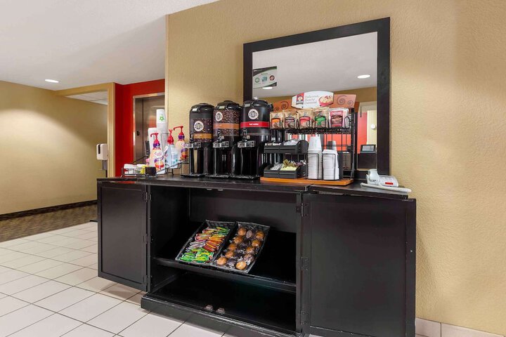 Breakfast/Coffee Service 30 of 31