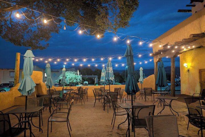 Sagebrush Inn & Suites