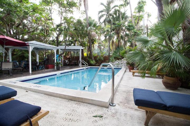 Key West Harbor Inn - Adults Only