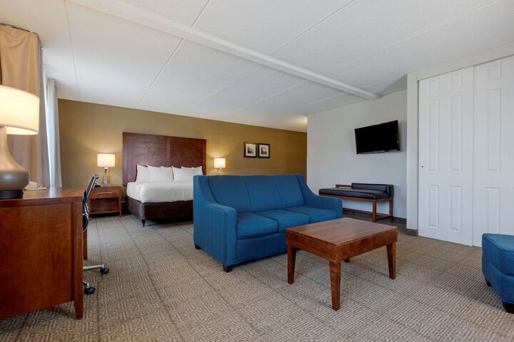 Room 26 of 80