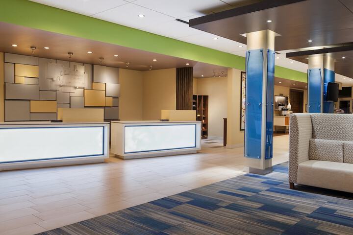 Holiday Inn Express & Suites Edinburg-McAllen Area by IHG