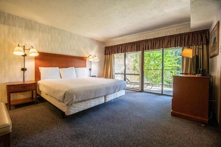 Room 7 of 15