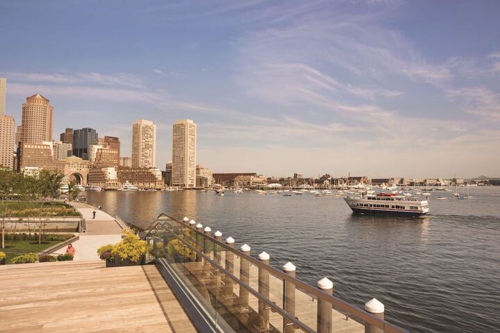 YOTEL Boston