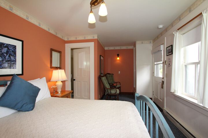 Joshua Grindle Inn
