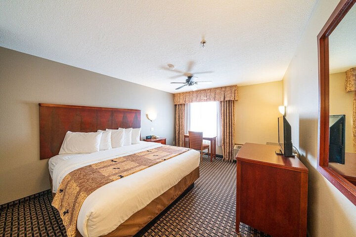 Room 21 of 33