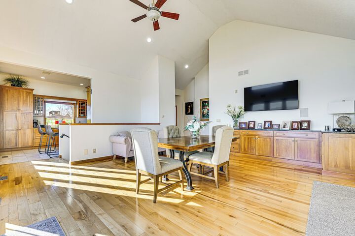 Waterfront Home w / Boat Dock & Deck in Storm Lake!