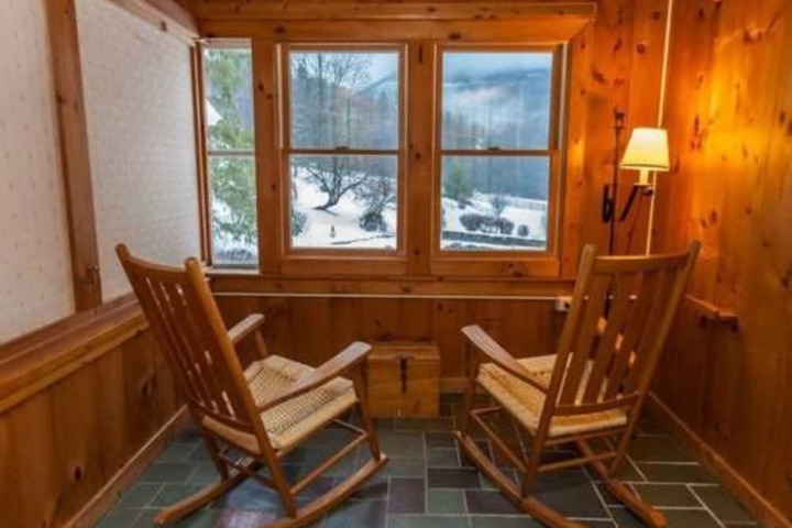 Arlingtons West Mountain Inn