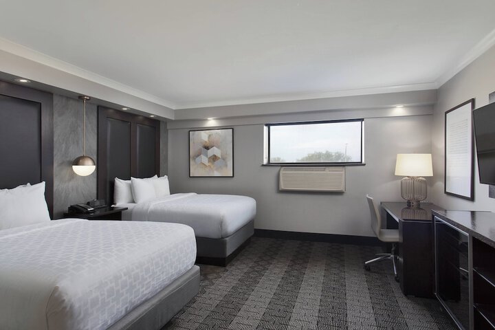 Hotel Duval Autograph Collection
