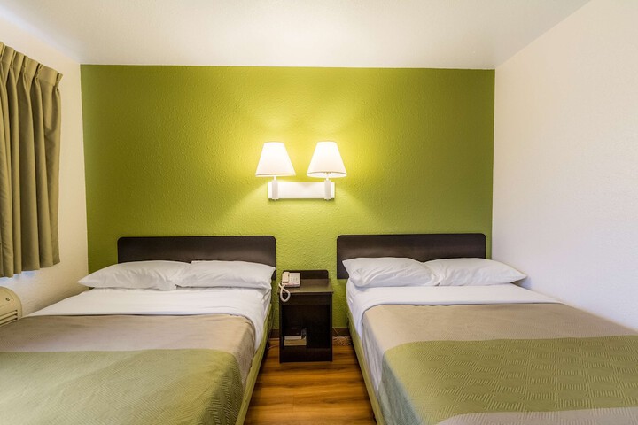Room 15 of 27