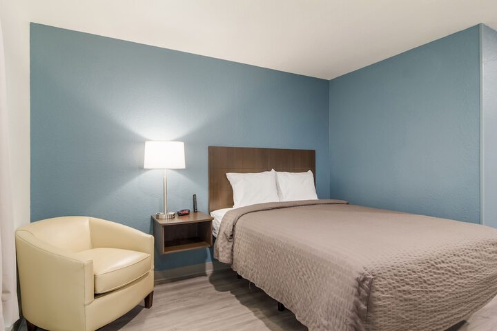 Room 30 of 50