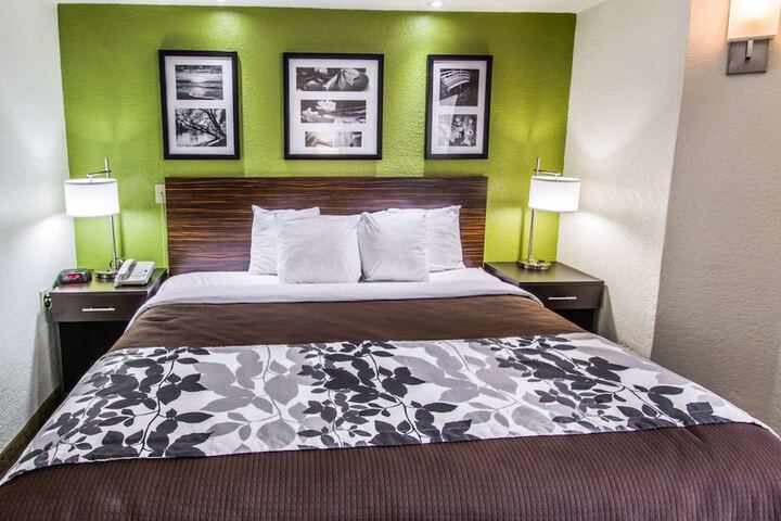 Room 35 of 42