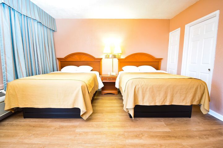 Room 15 of 30