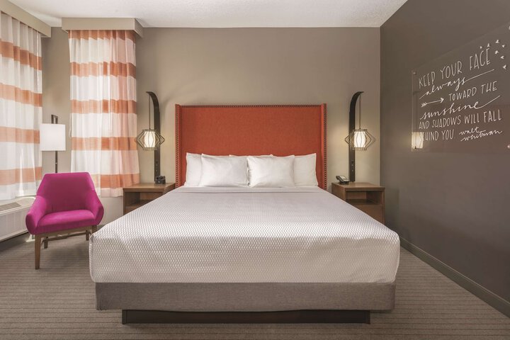 Room 20 of 35