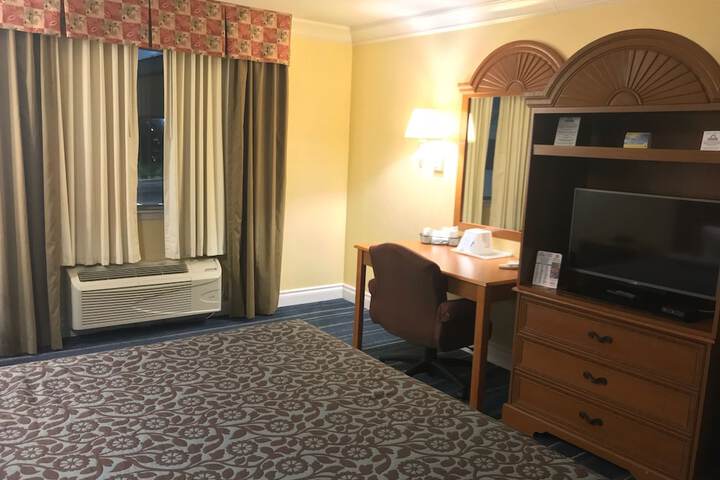 Room 37 of 43
