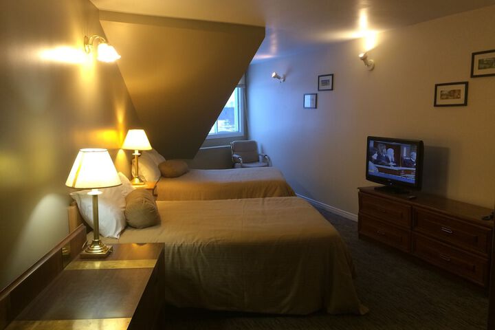 Room 43 of 75