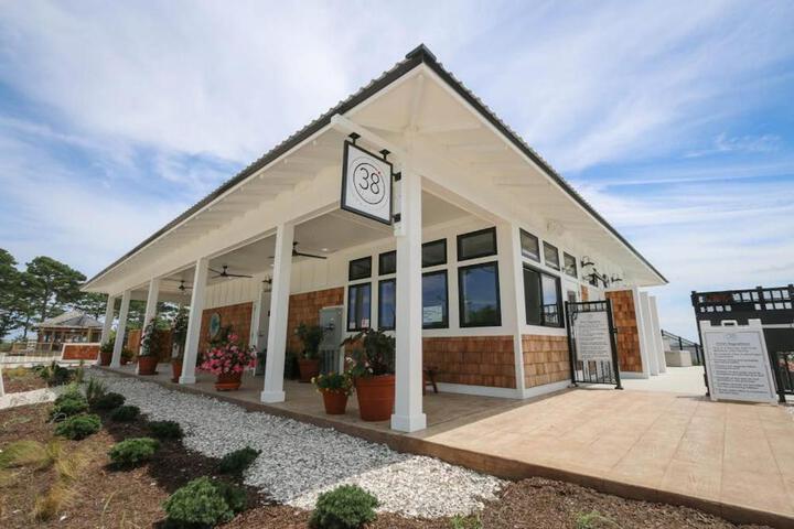 Bayside Resort --- 31574 Winterberry Pkwy Unit 305B
