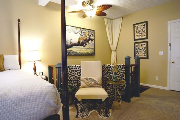 Room 123 of 153