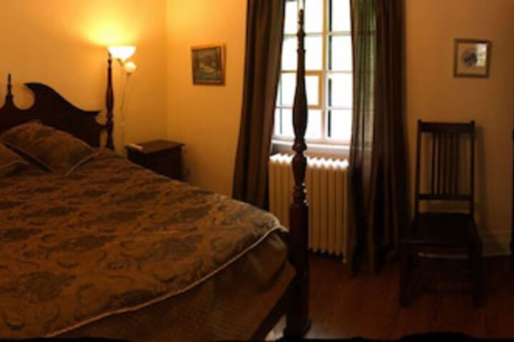 Room 17 of 43