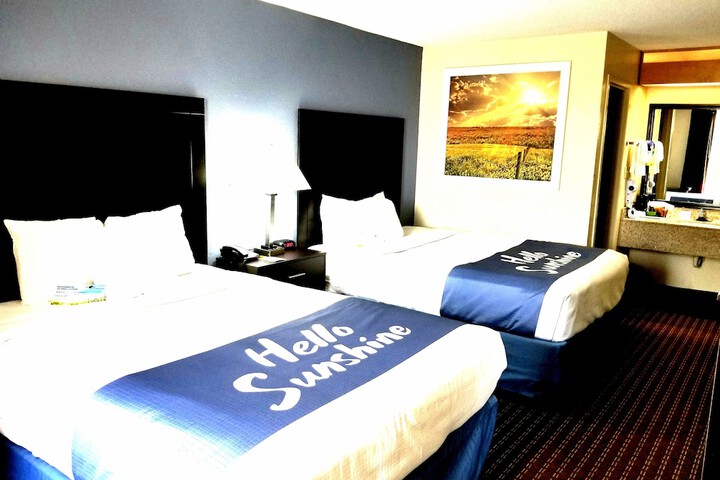 Days Inn by Wyndham Easley / Greenville/Clemson Area