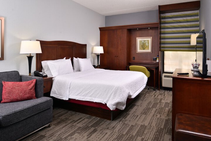 Room 13 of 46