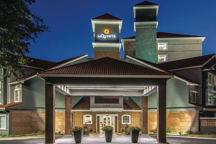 Hotel 6 of 39