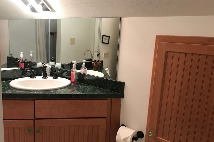 Room 30 of 87