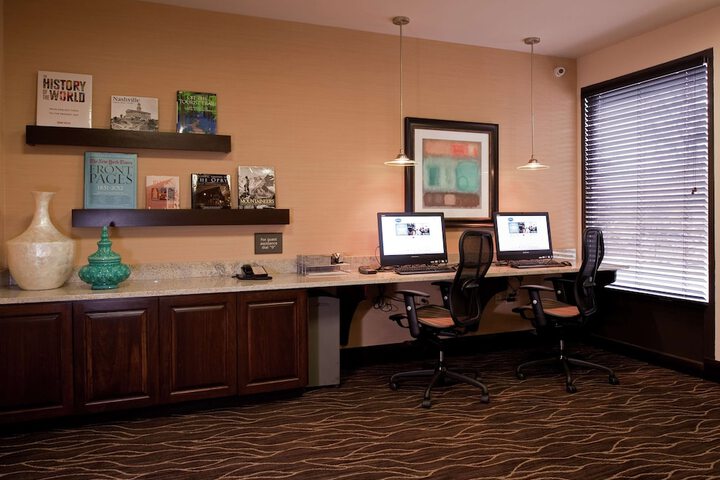 Business Center 32 of 32